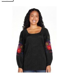 The PIONEER WOMAN Black With Embroidered Floral Square Neck Pullover Medium